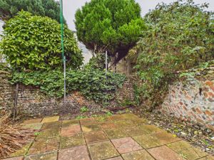 Garden 2- click for photo gallery